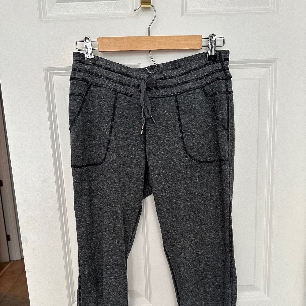Athlete joggers